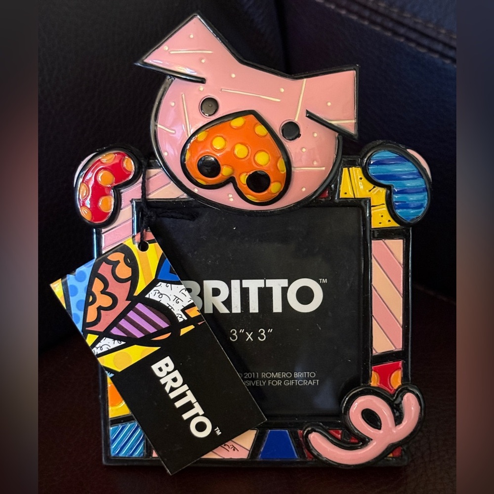 Britto Small Pig Frame